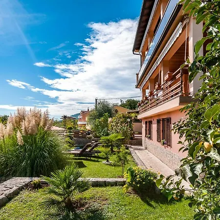 Apartment Gloria